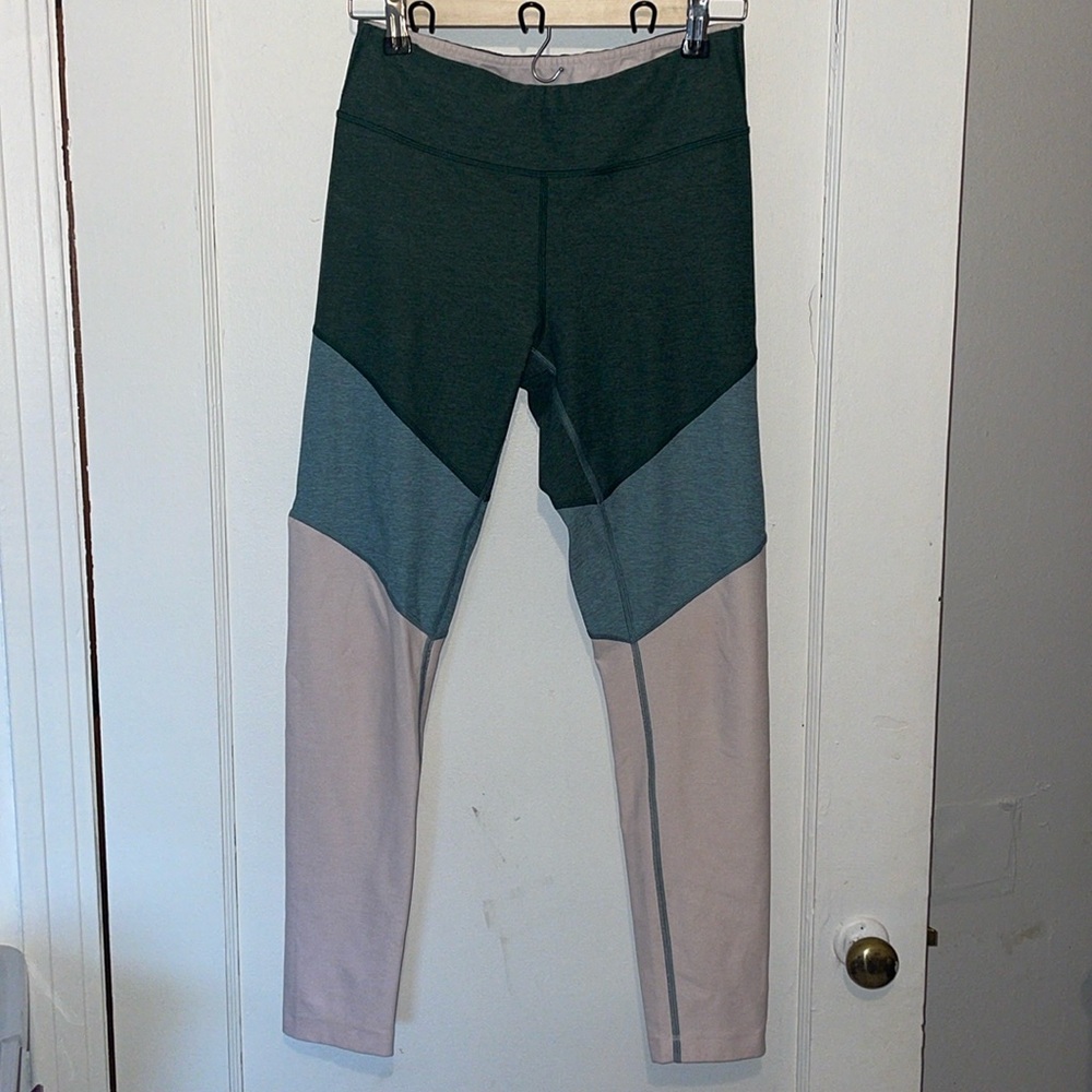 Outdoor Voices Springs 7/8 athletic leggings